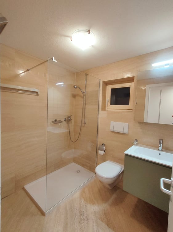 Morcote - Luminoso 3.5 locali duplex con giardino, piscina e vista lago 18