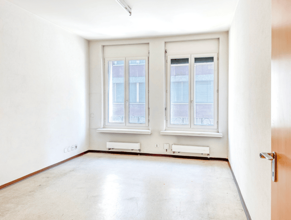 LUGANO CENTRO – Prestigioso spazio commerciale con ampia vetrina e straordinaria visibilità 5