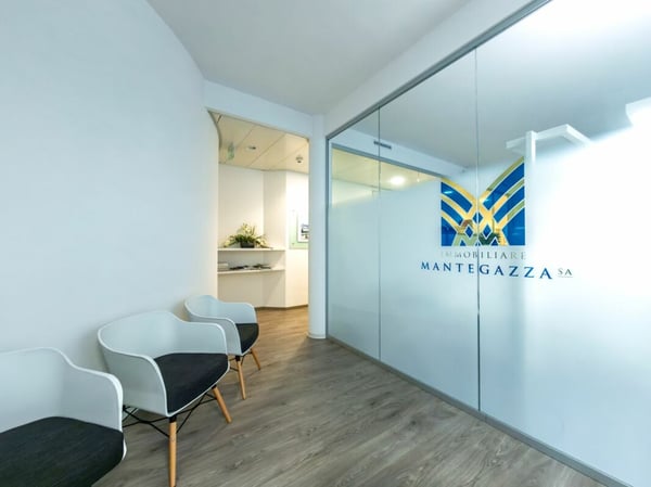 Subentro contratto di locazione - Ufficio moderno e luminoso nel centro di Lugano 8