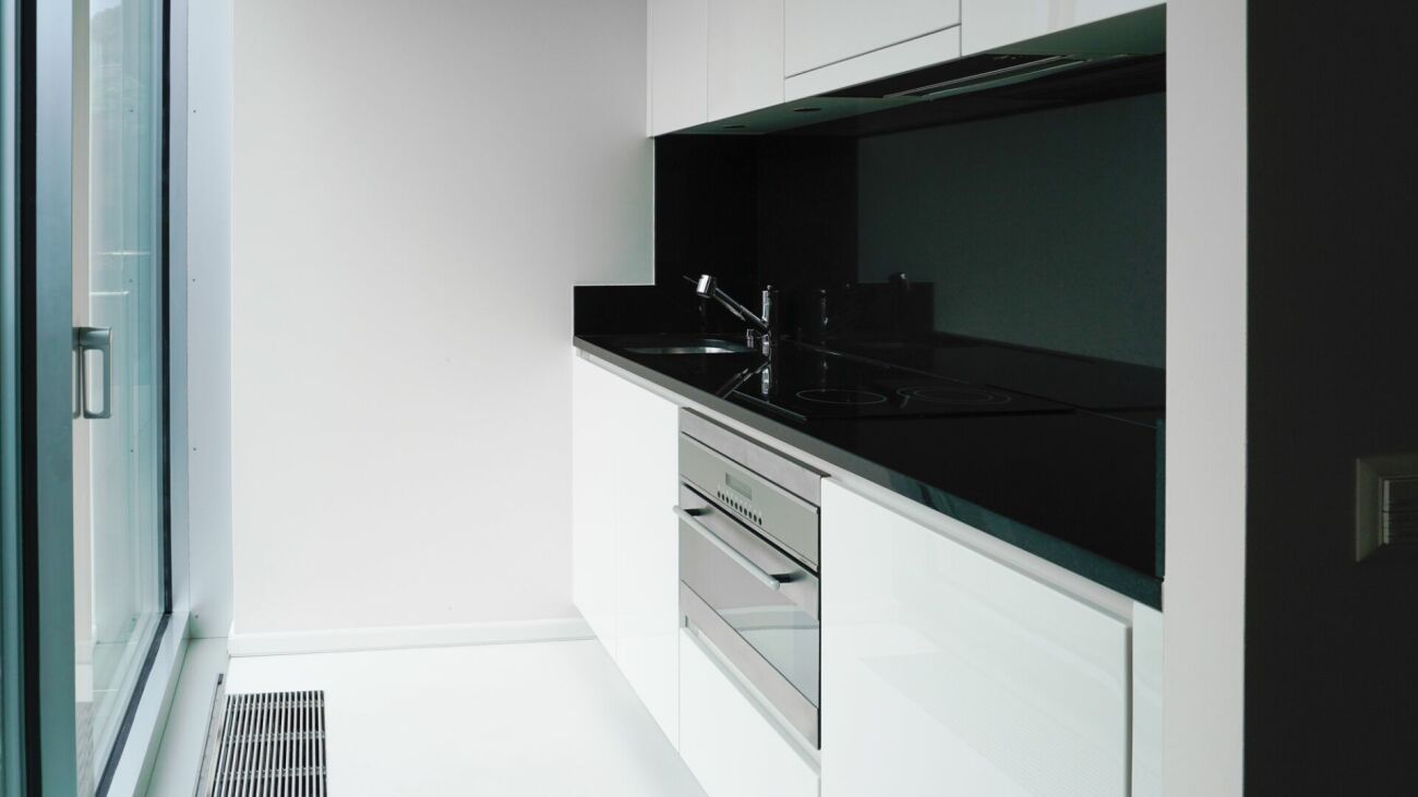 Modern studio apartment in the prestigious Palazzo Mantegazza