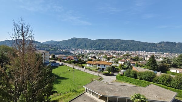 Luminoso appartamento di 4.5 locali a Morbio Inferiore 13
