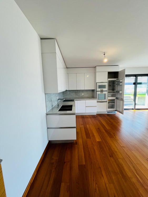Appartamento di 3.5 locali con giardino e vista lago 5