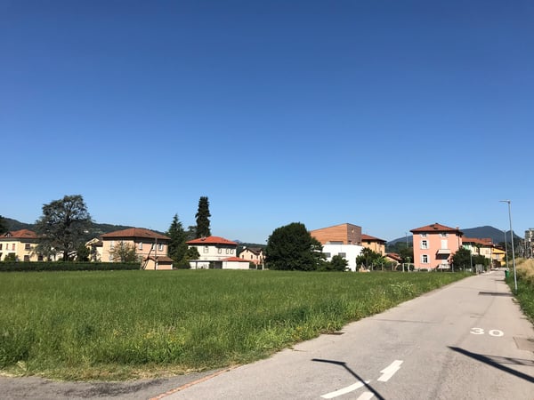 Terreno edificabile di facile accesso 7