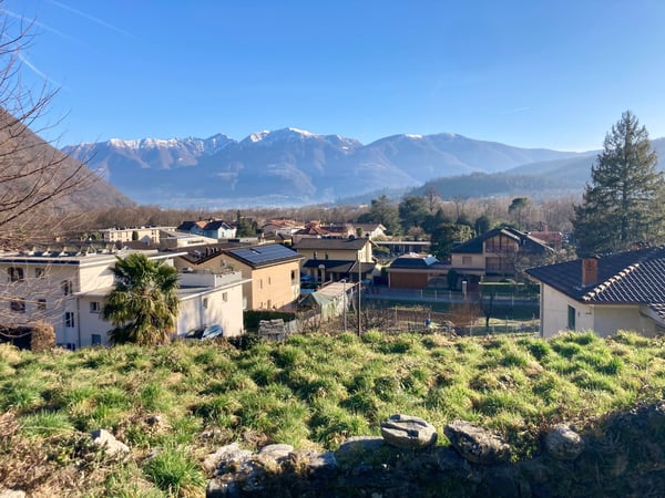 Terreno edificabile con vista aperta / Bauland mit Aussicht 2