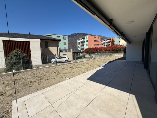 Appartamento moderno con Giardino a Giubiasco 5