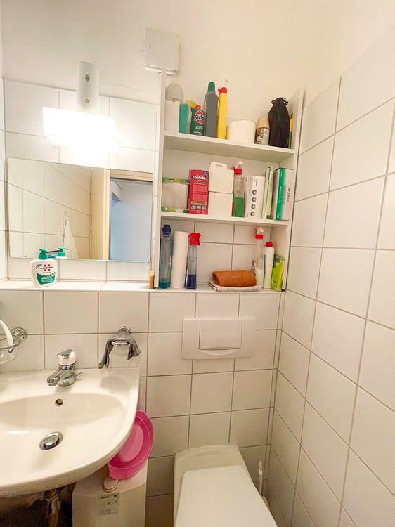 Elegante Negozio in Piazza Ascona 5