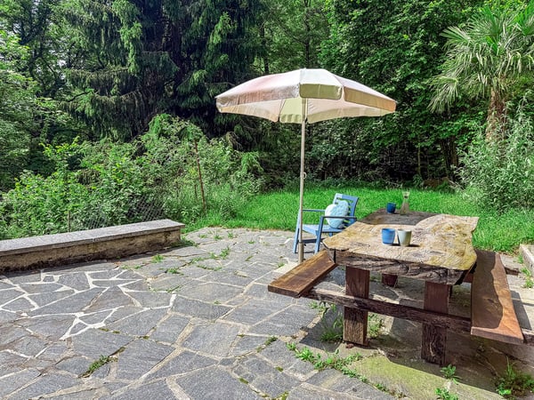 Charmante Rustico befindet sich in Scareglia, im Val Colla. Lugano 4