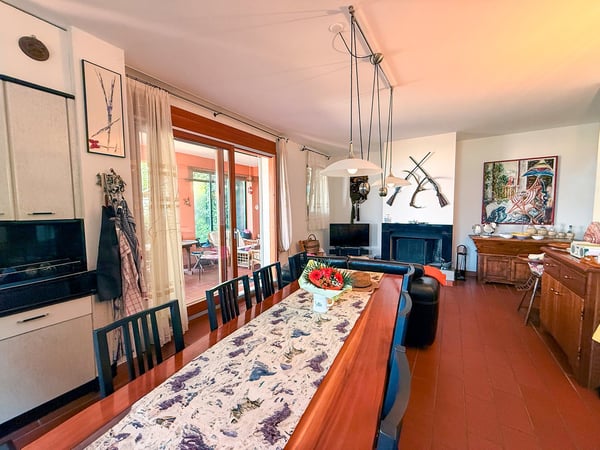 Sur le Lac Majeur, au Tessin, Maison des vacances avec vue panoramique 9