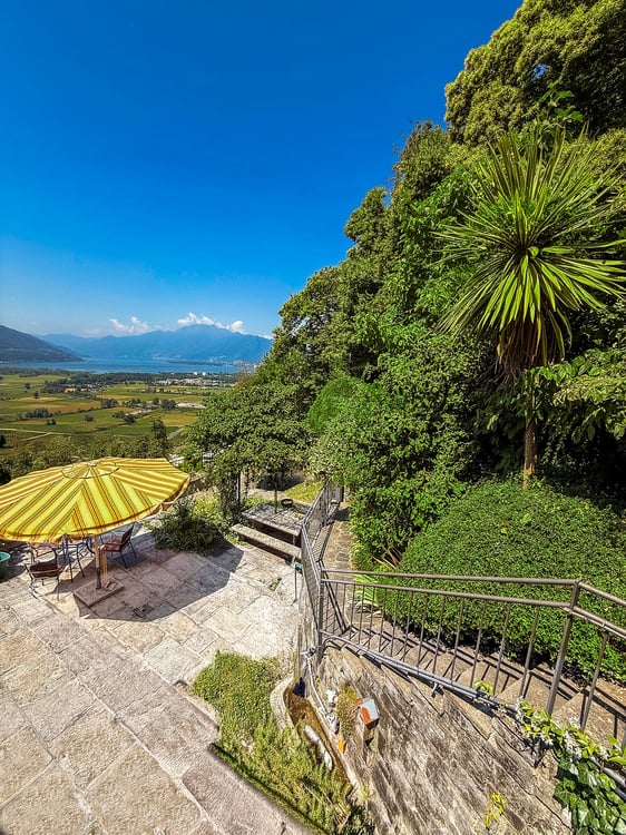 Sur le Lac Majeur, au Tessin, Maison des vacances avec vue panoramique 8