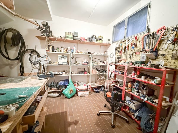 Grande casa con giardino, garages e posteggio. Soleggiata e tranquilla 31