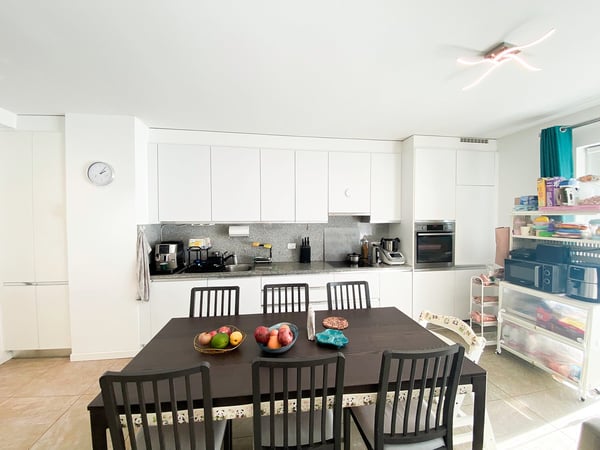 Moderno appartamento 1.5 locali con balcone e garage a Bellinzona 6