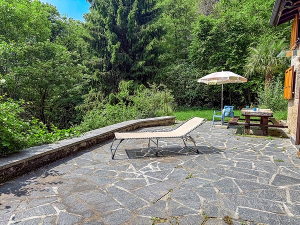 Charmante Rustico befindet sich in Scareglia, im Val Colla. Lugano 3