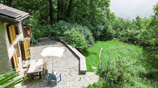 Charmante Rustico befindet sich in Scareglia, im Val Colla. Lugano 6