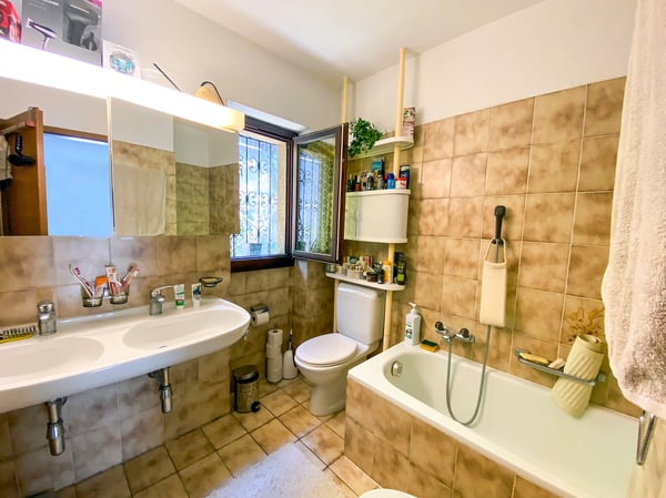 Grande casa unifamiliare con giardino e vista sui Castelli di Bellinzona 6