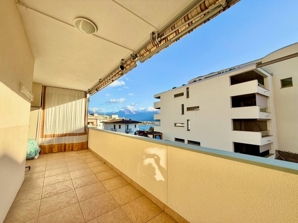 Moderno appartamento di 1.5 locali con piscina a Minusio 8