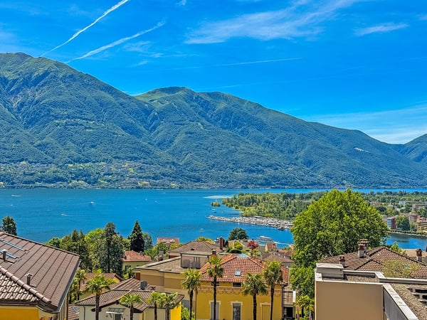 Zweitwohnsitz - Wunderschöne 1.5-Zimmer-Wohnung mit spektakulärem Seeblick 2