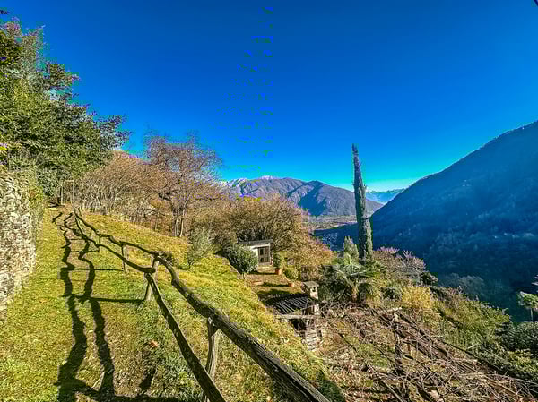 Centovalli - Casa tipica ticinese - Sole tutto l’anno e giardino da sogno 2