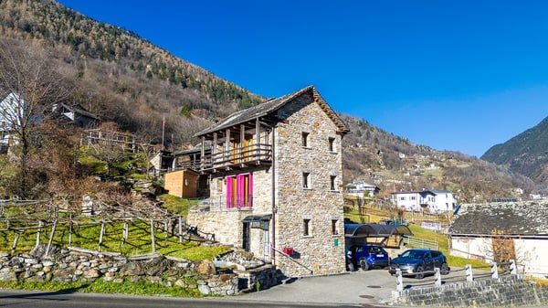 Typisches Tessiner Steinhaus voellig rennoviert 32