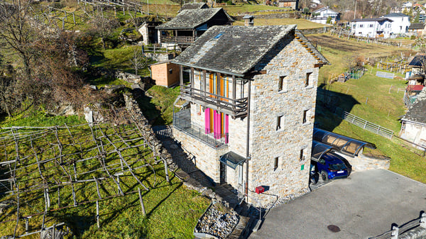 Typisches Tessiner Steinhaus voellig rennoviert 30