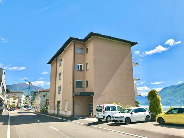 Moderne Wohnung vis-à-vis vom neuen Coop 15