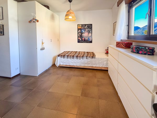 Haus mit zwei Wohnungen und schönem Garten 17