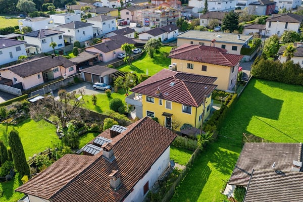 Haus mit zwei Wohnungen und schönem Garten 31