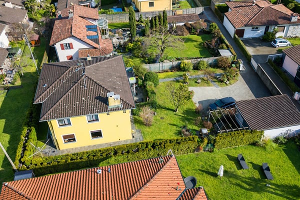 Haus mit zwei Wohnungen und schönem Garten 32