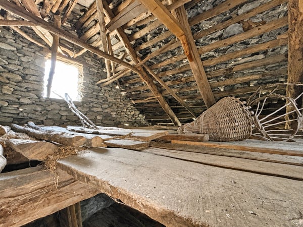 Rustico da ristrutturare con terreno 7