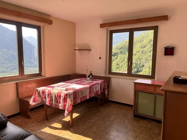 Casa unifamiliare di 7.5 locali a Marolta 4