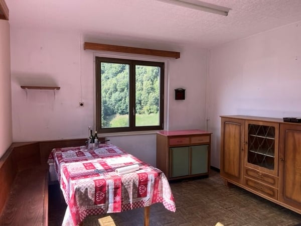 Casa unifamiliare di 7.5 locali a Marolta 3