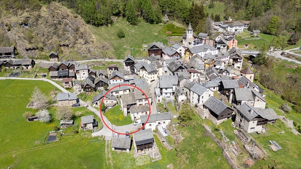Zweitwonhsitz! Typisches Tessiner Haus mit Rustico zu renovierendes 14