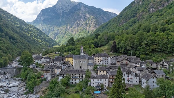 Zweitwohnsitz! Lavizzara-Tal, Rustico zum vollständigen Renovieren 1