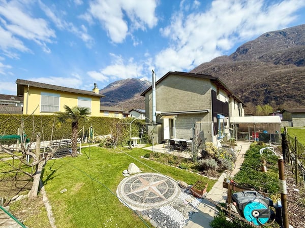 Casa con giardino nel verde - Tessiner Haus im Maggiatal 1