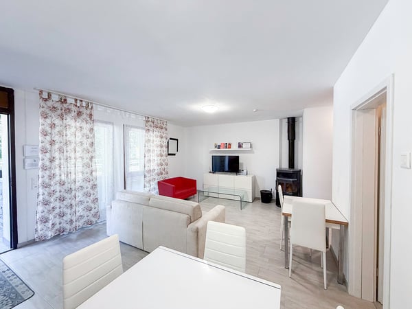 Casa con 4 appartamenti - Haus mit 4 Wohnungen - Vogorno 3