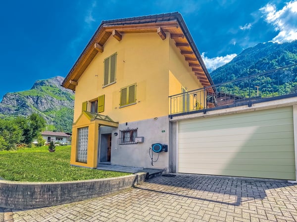 Bleniotal: Einfamilienhaus mit garten und garage 3