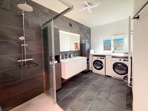Splendida casa plurifamiliare di 10 locali a Solduno 36