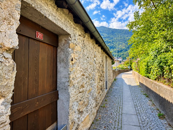 Rustikales 4-Zimmer-Haus zum Ausbauen / casa rustica da riattare 8