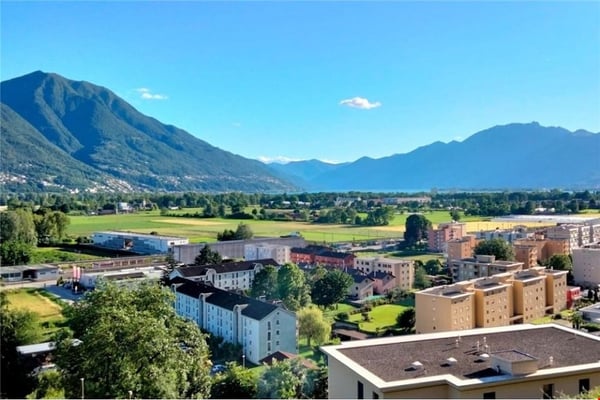 Lavertezzo Piano, Casa unifamiliare nuova con giardino e vista aperta 1