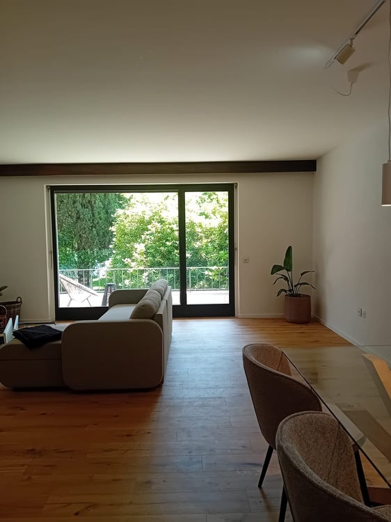 Monolocale ristrutturato con balcone ad Ascona 7