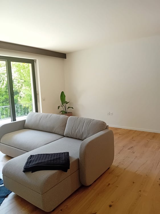 Monolocale ristrutturato con balcone ad Ascona 6
