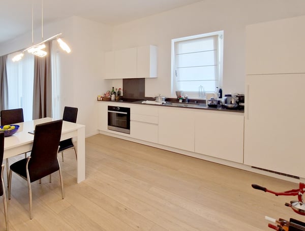 Elegante 1.5 locali in corte meticolosamente ristrutturata a nuovo. 4