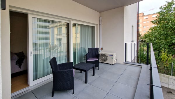 Elegante 1.5 locali in corte meticolosamente ristrutturata a nuovo. 5