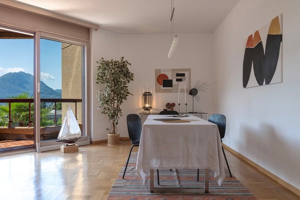 Bellissimo 1.5 con terrazza vista lago, piscina coperta e sauna. 8