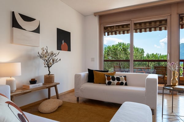 Bellissimo 1.5 con terrazza vista lago, piscina coperta e sauna. 3