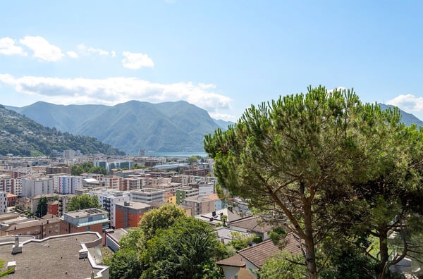 Bellissimo 1.5 con terrazza vista lago, piscina coperta e sauna. 10