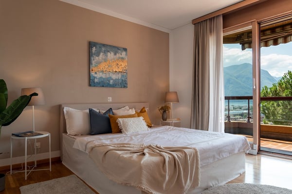 Bellissimo 1.5 con terrazza vista lago, piscina coperta e sauna. 13