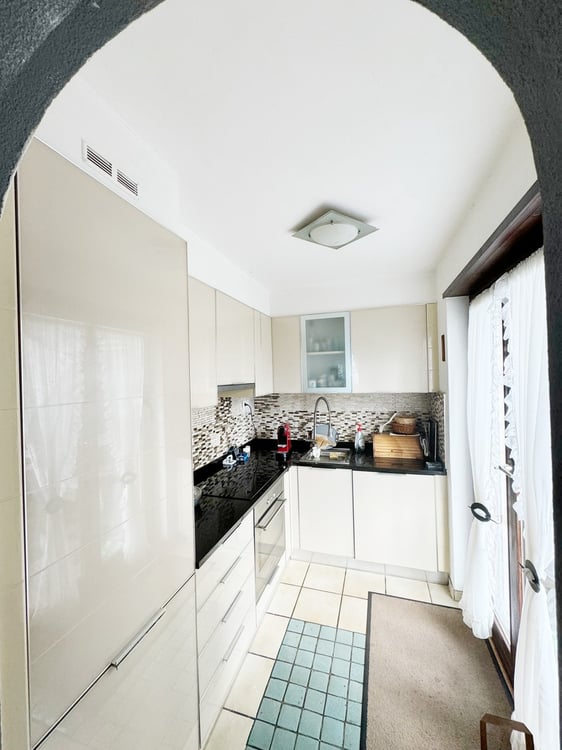 Bella casa 1.5 con giardino, giardino d'inverno e terrazza vista lago. 3