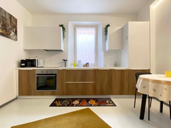 Palazzina rinnovata di quattro unità autorizzata per affitti brevi 1