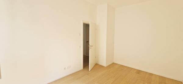 Bel 1.5 di medio-alto standing utilizzabile anche come ufficio. 7