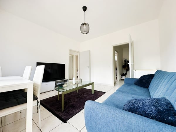 Bellissimo 1.5 locali con balcone coperto e vista aperta sulla città 4